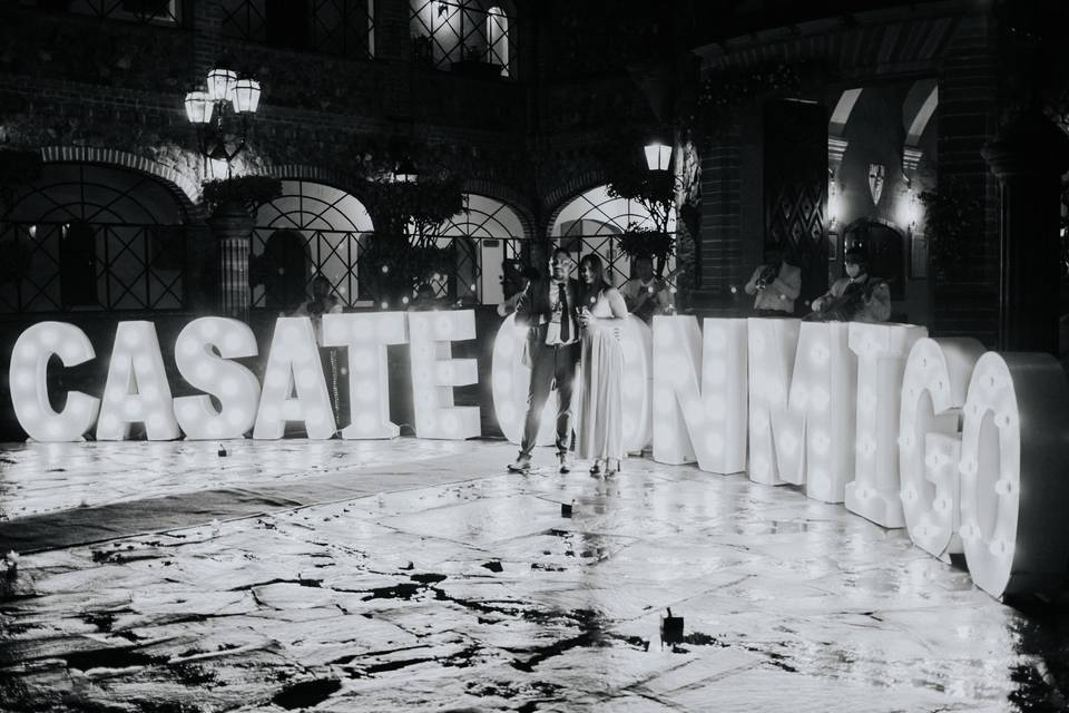 Cásate conmigo