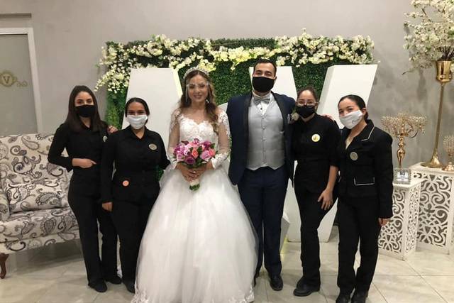 Staff y novios