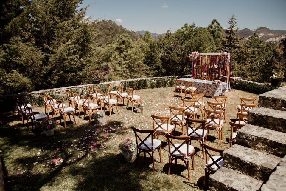 Boda civil en jardín