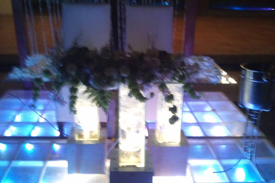 Mesa de cristal con luces led