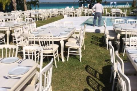 Lleguem en pontón a su boda