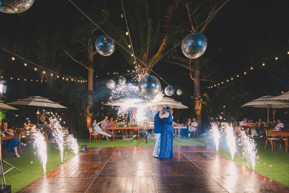 First dance