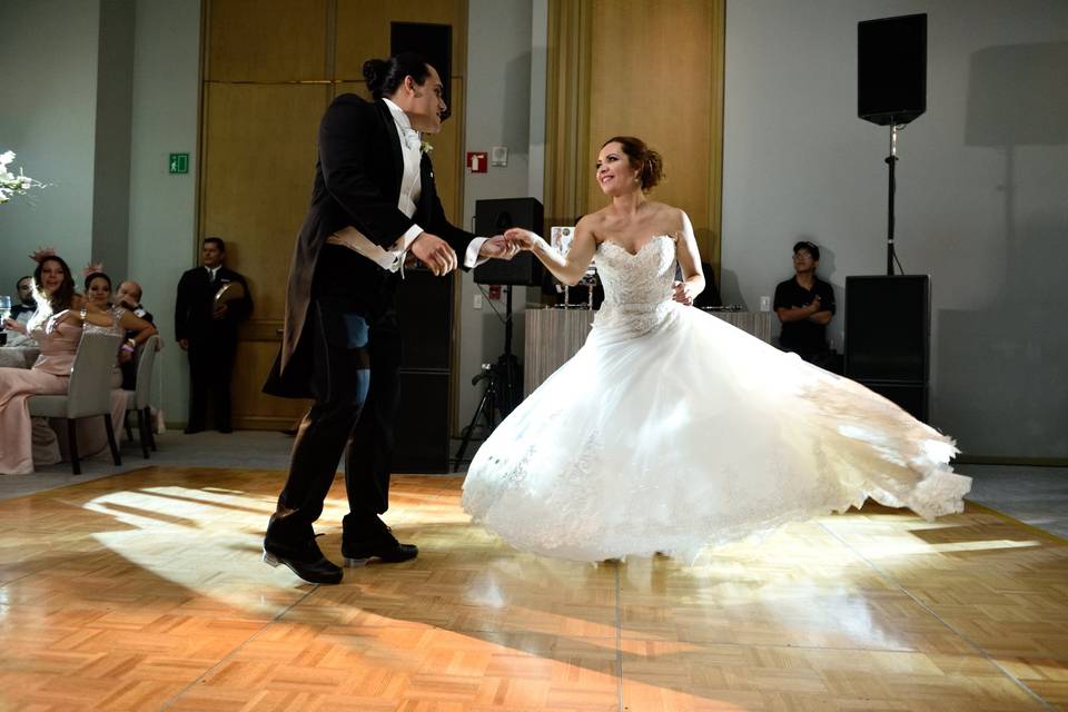 Baile