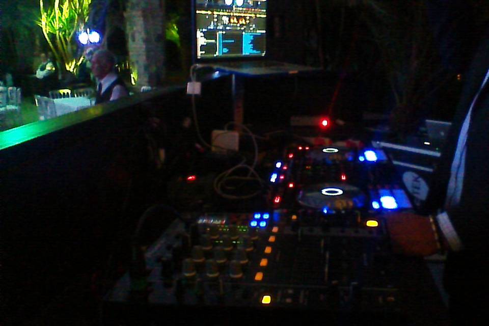 Cabina de DJ profesional