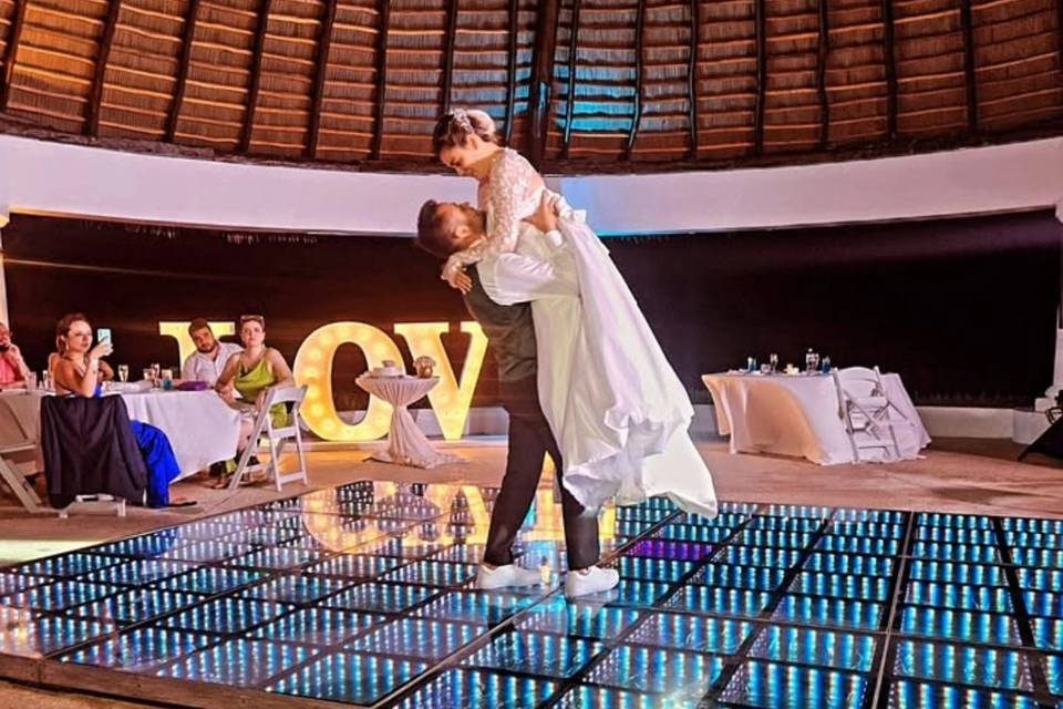 Alta Bodas y Eventos Destino