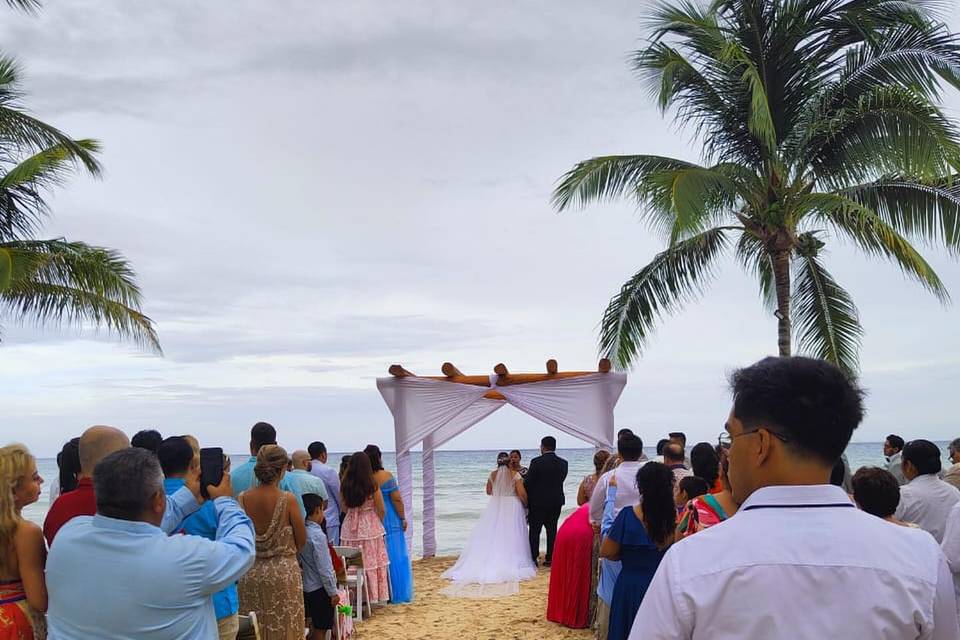 Alta Bodas y Eventos Destino