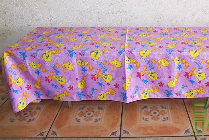 Mesa infantil tablón