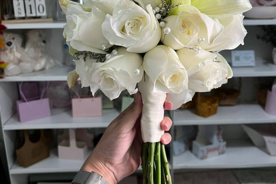 Ramo de Novia: Rosa y lili