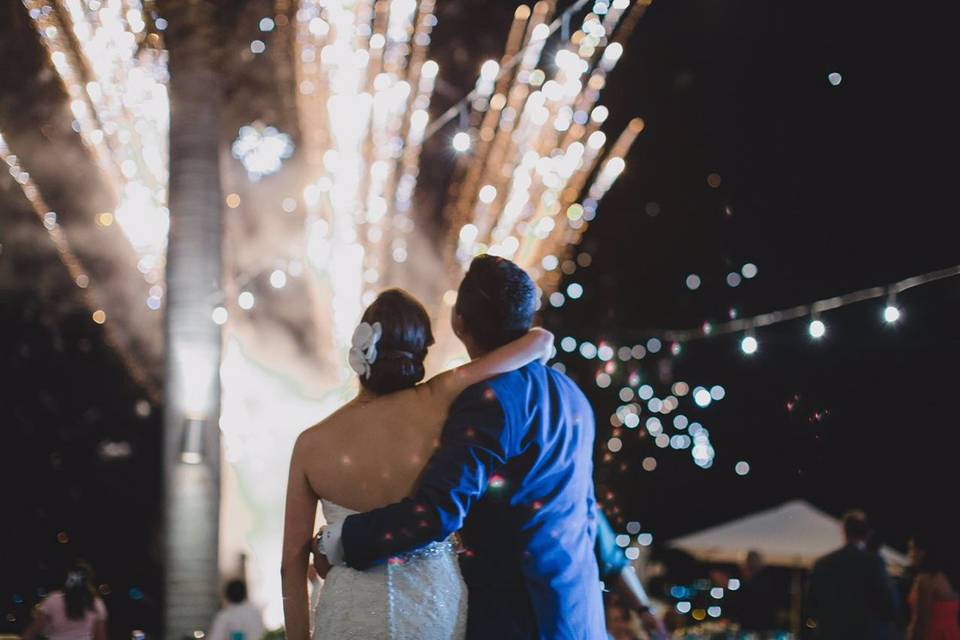 LLegada de novios en lancha