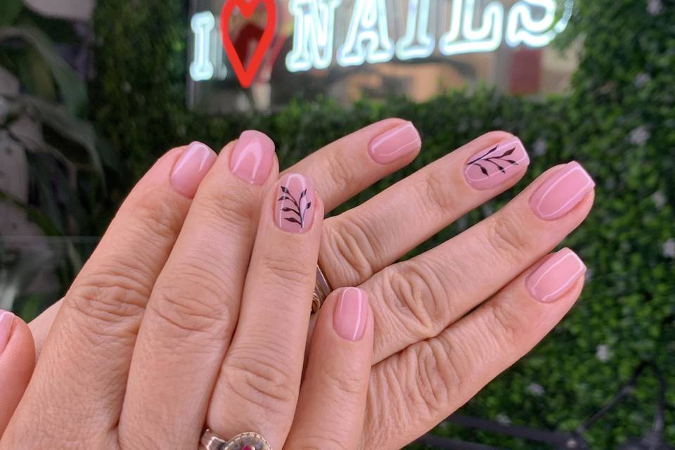 Uñas rosadas