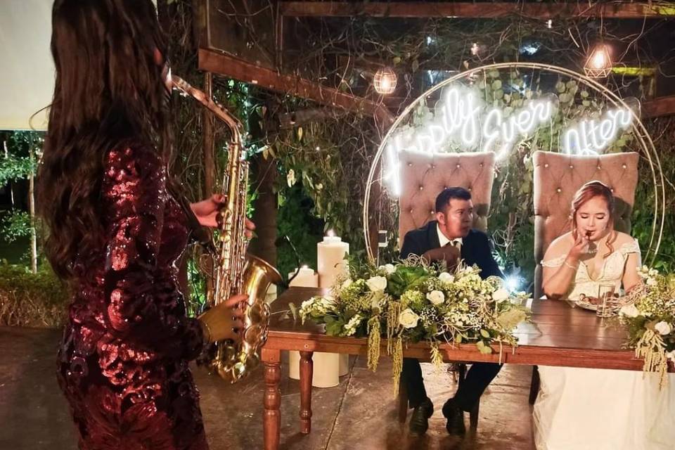 Tocando en boda