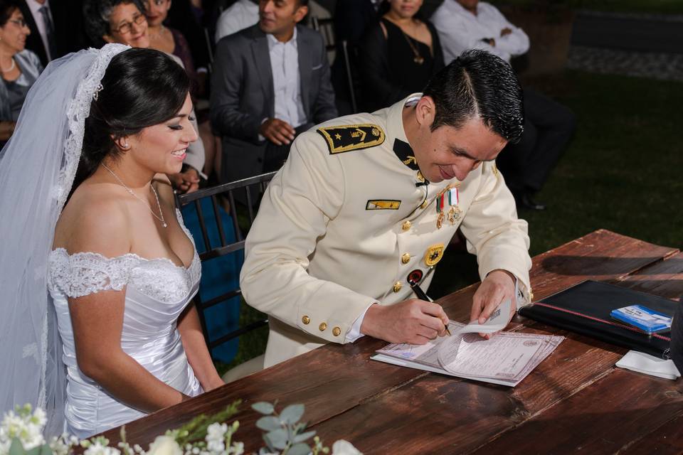 Firmando a la victoria