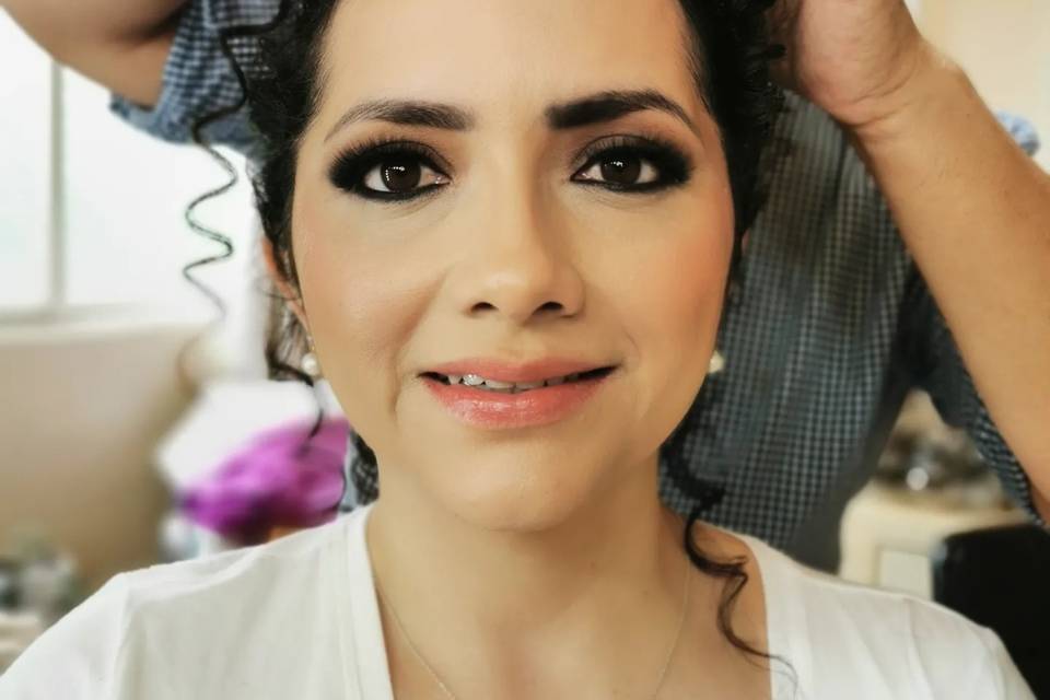Paola Remis Makeup & Hair