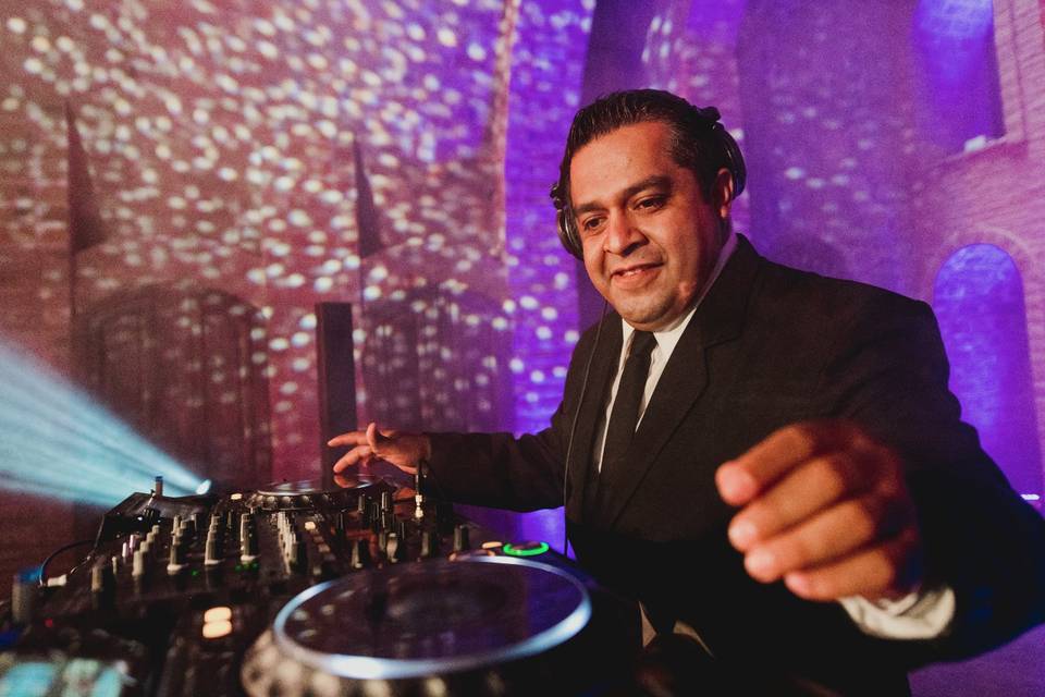 DJ Paco Hernández