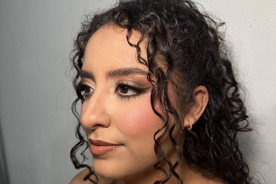 Katia Mumo Makeup
