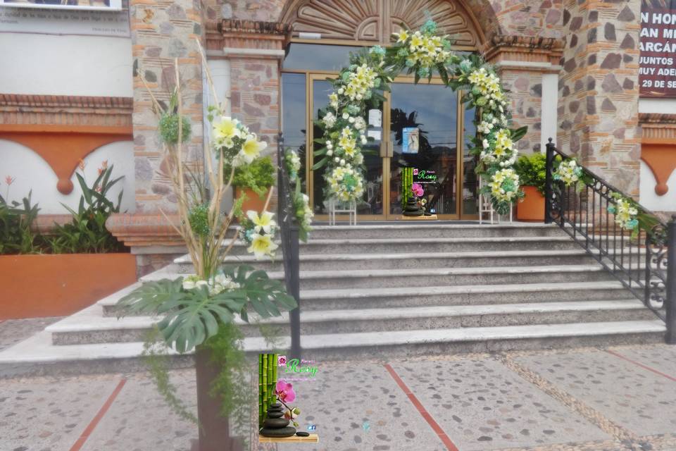 Arco , entrada de iglesia