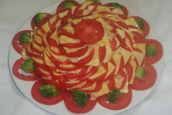 Ensalada de queso y jitomate