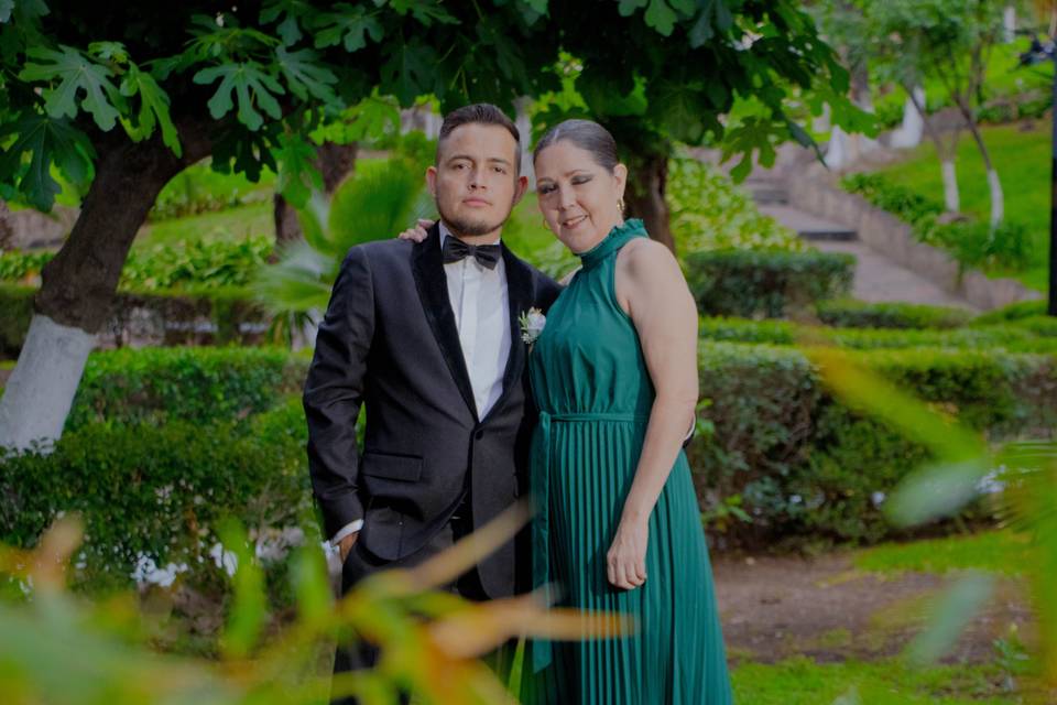 Novio & Mamá