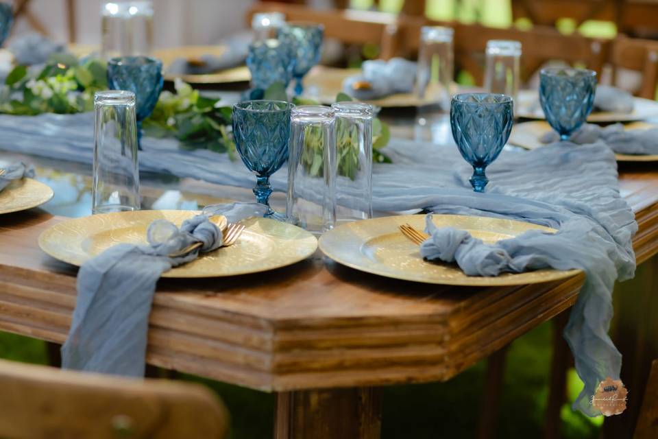 MESA CON VIDRIO
