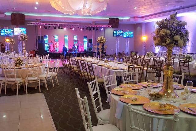 Wyndham Garden Plaza Inn Hotel Deluxe