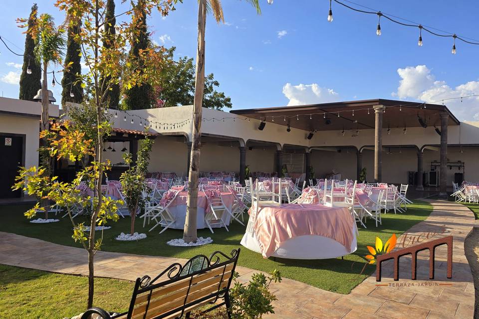 Terraza Jardín Los Arcos