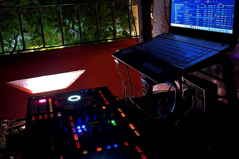 Vista DJ