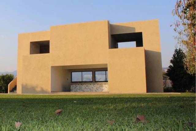 Casa con jardín