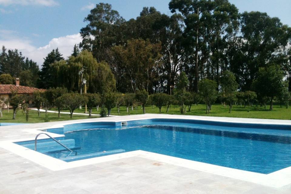 Rancho Los Leones - Consulta disponibilidad y precios