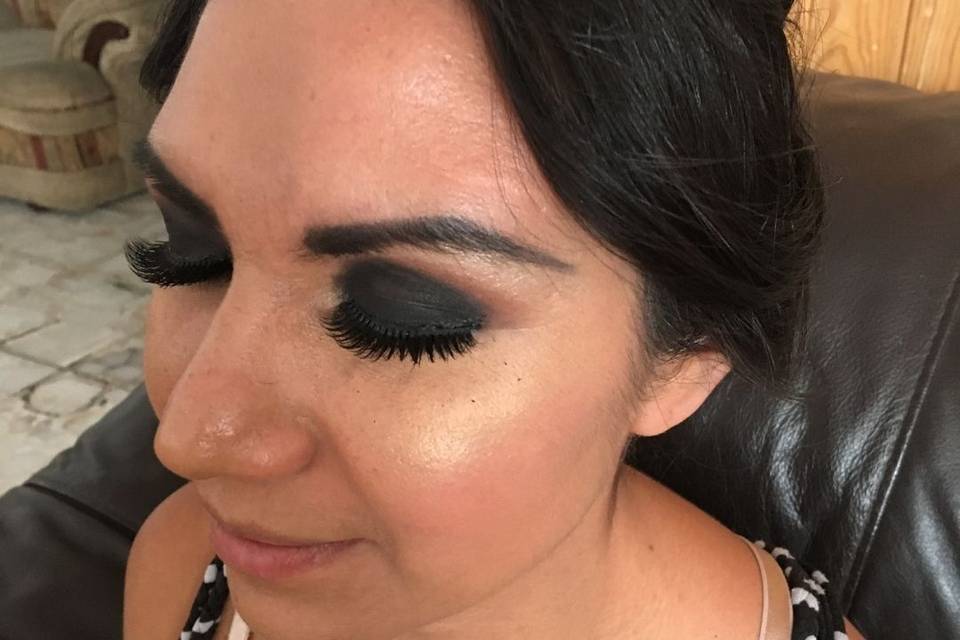 MAQUILLAJE SOCIAL