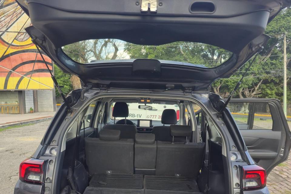 Cajuela Minivan