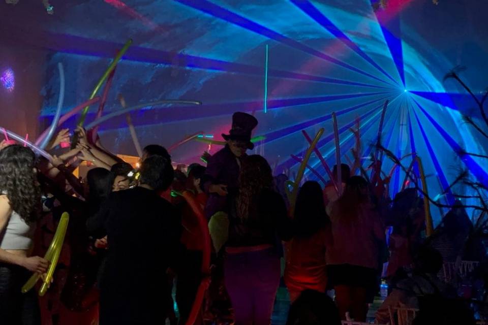Batucada con rayos laser