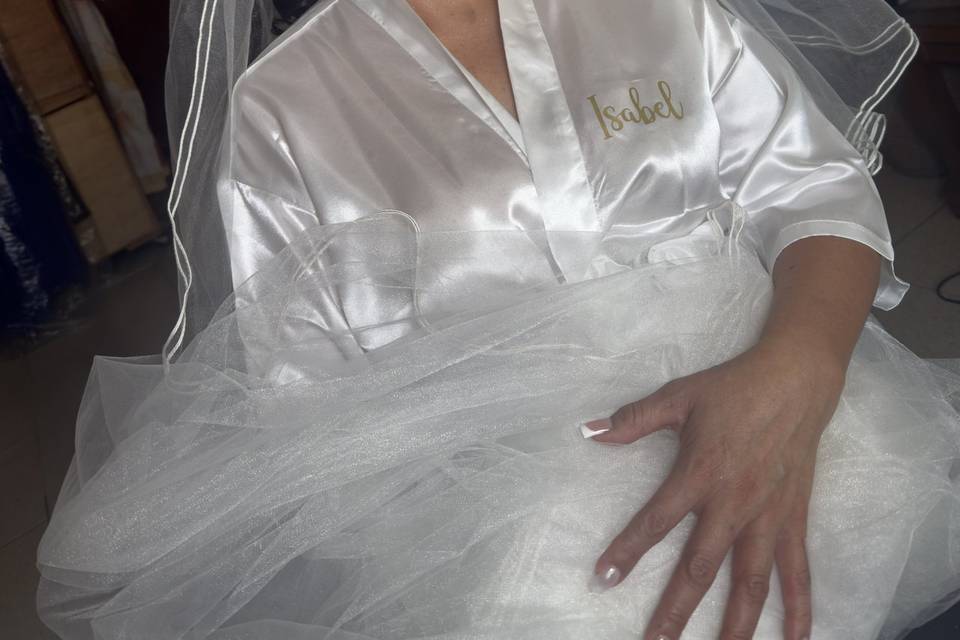 Maquillaje y peinado