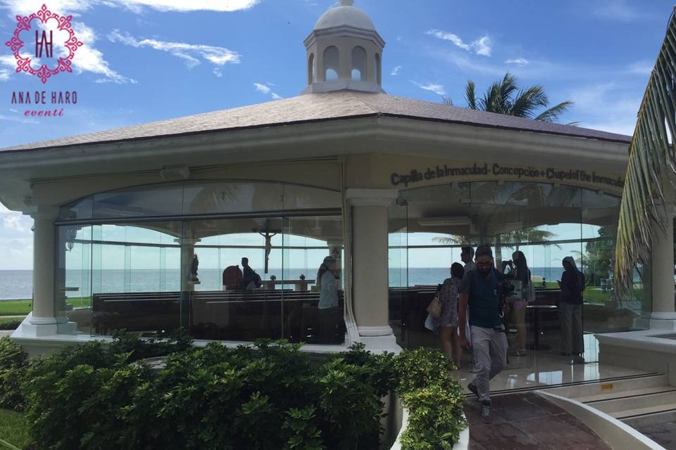 Capilla en la playa Cancún