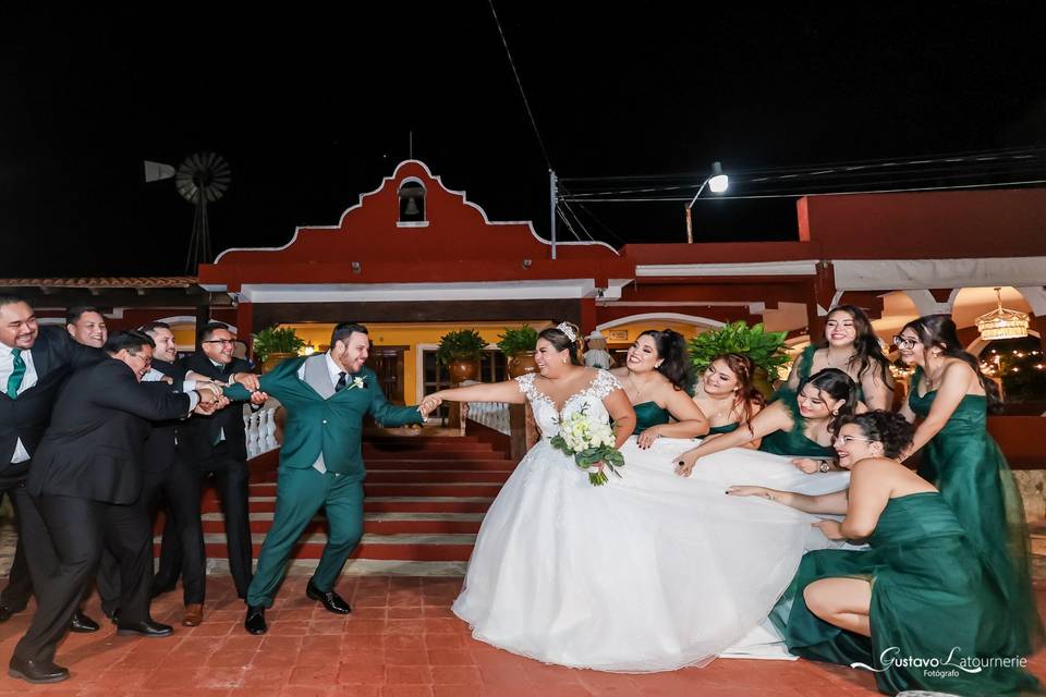 Novios y sus damas