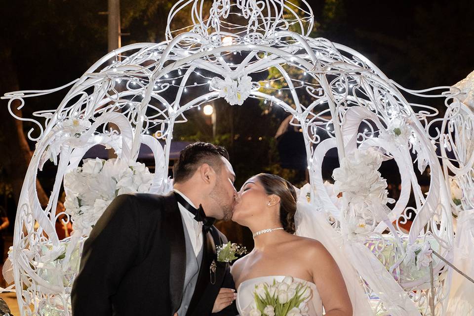 Beso casados