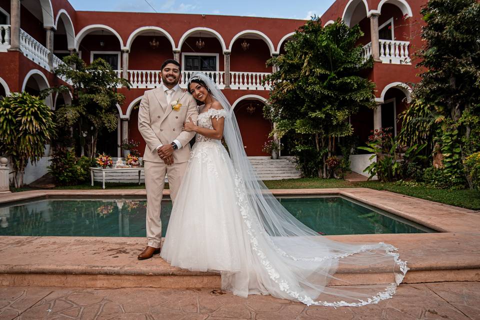 Novios felices