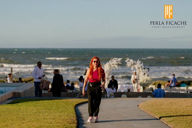 Perla Ficache wedding planner