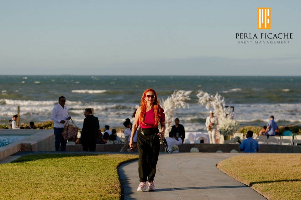 Perla Ficache wedding planner