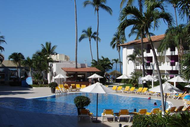 Hotel crown paradise club vta