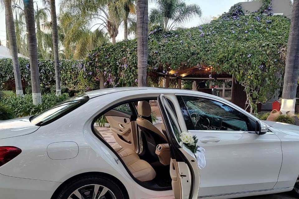 Mercedes Benz