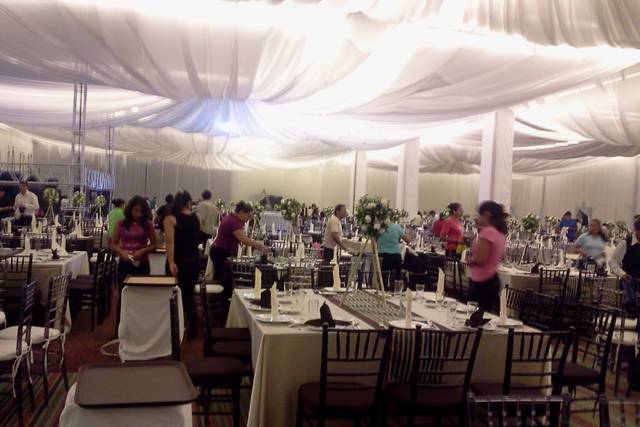 Boda en el centro expositor