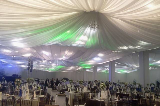 Boda en el centro expositor