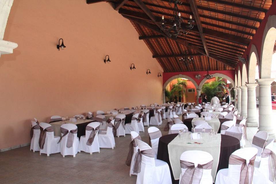 Salón Colonial El Grullo