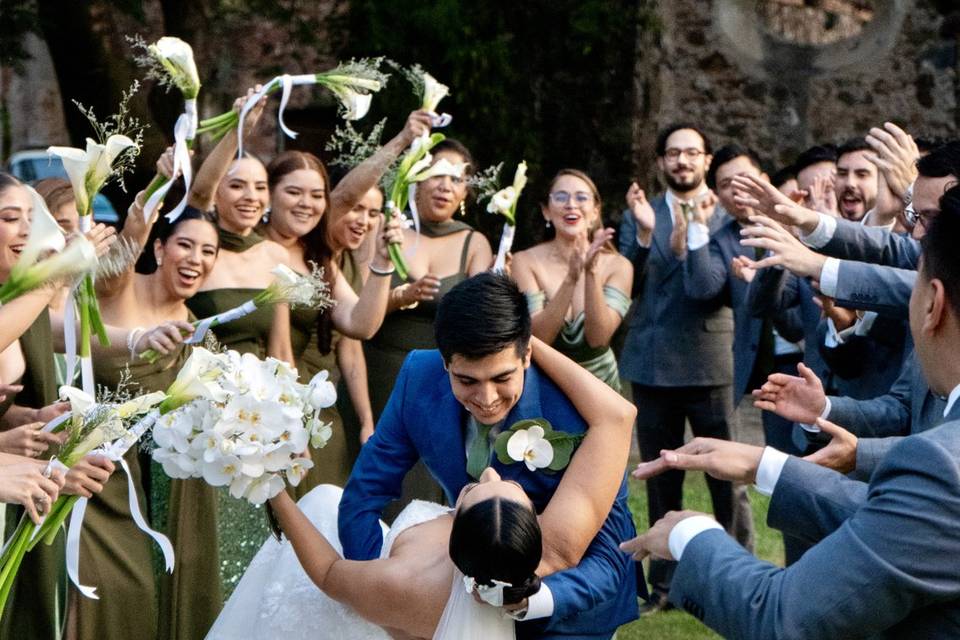 Novios A&E