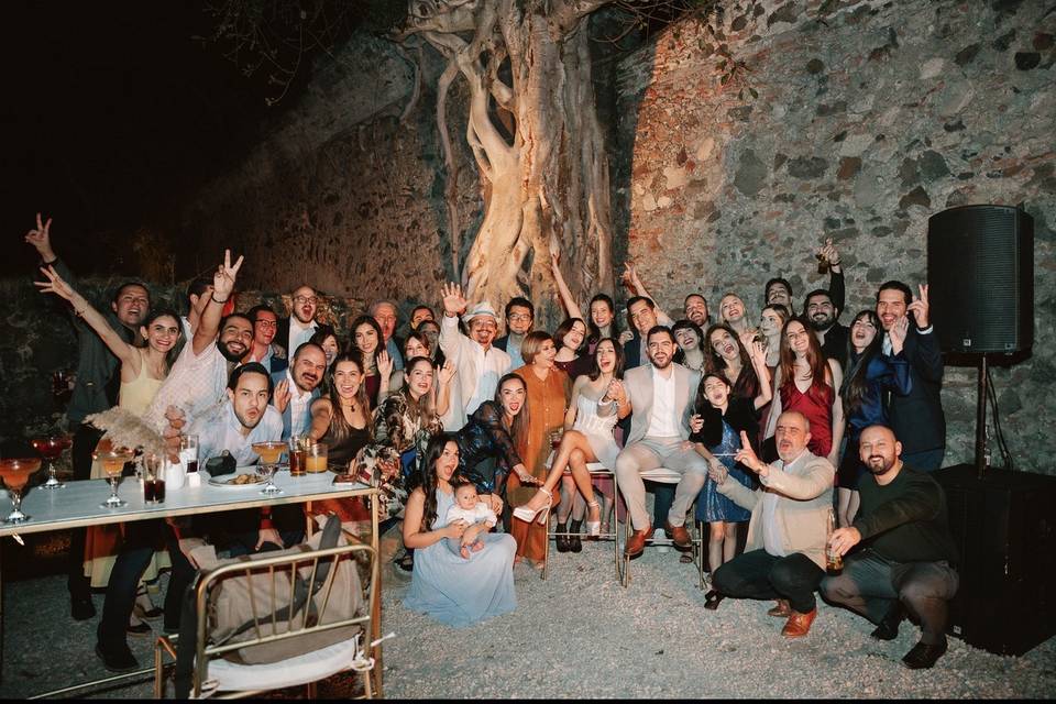 Familia