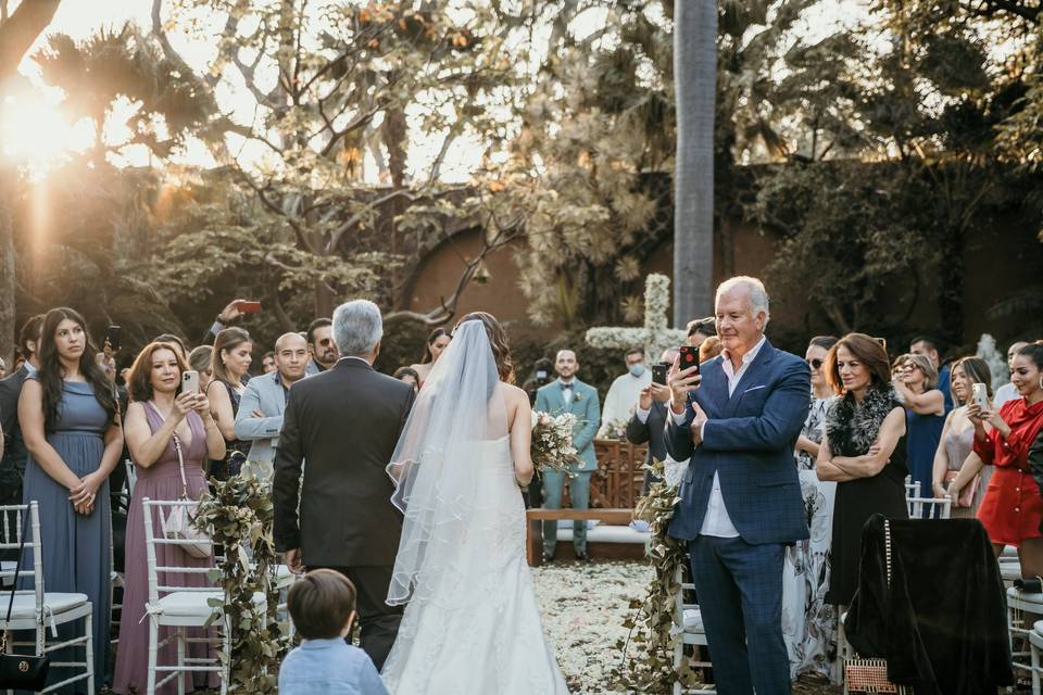 Camino al altar