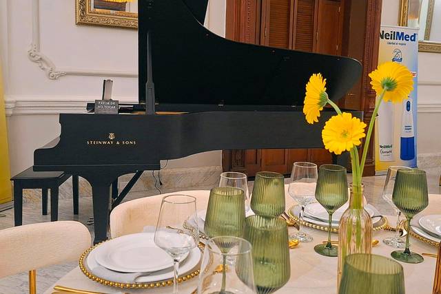 Piano Mtro Armando Manzanero