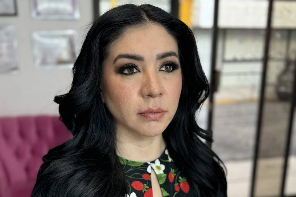 Maquillaje dama