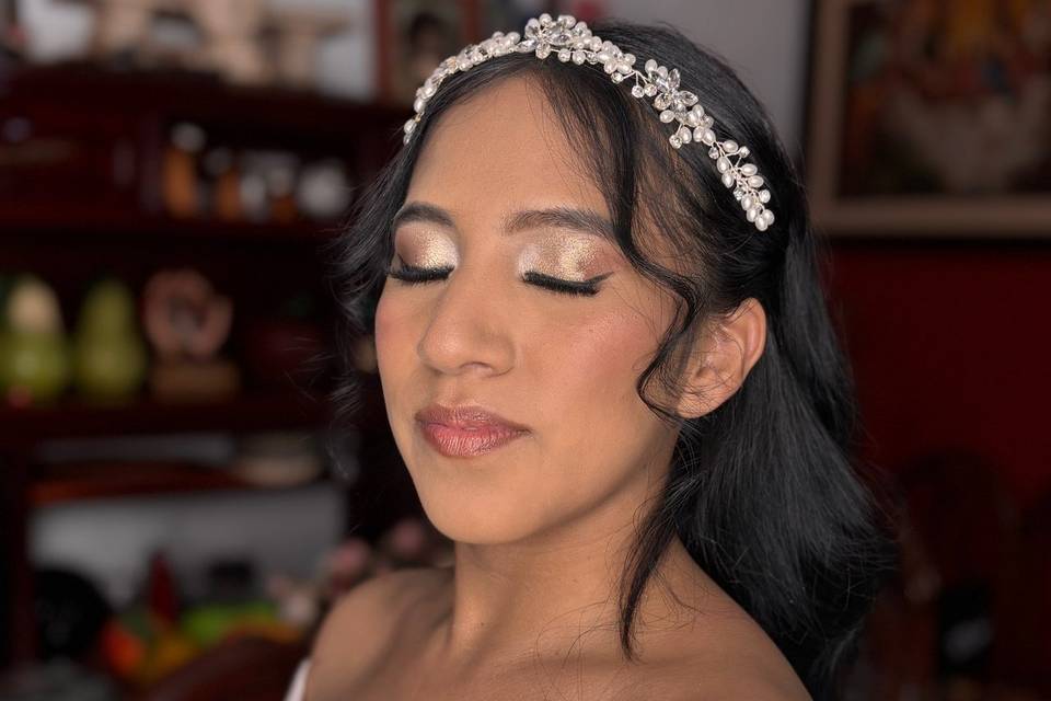 Ana Laura Makeup Artist