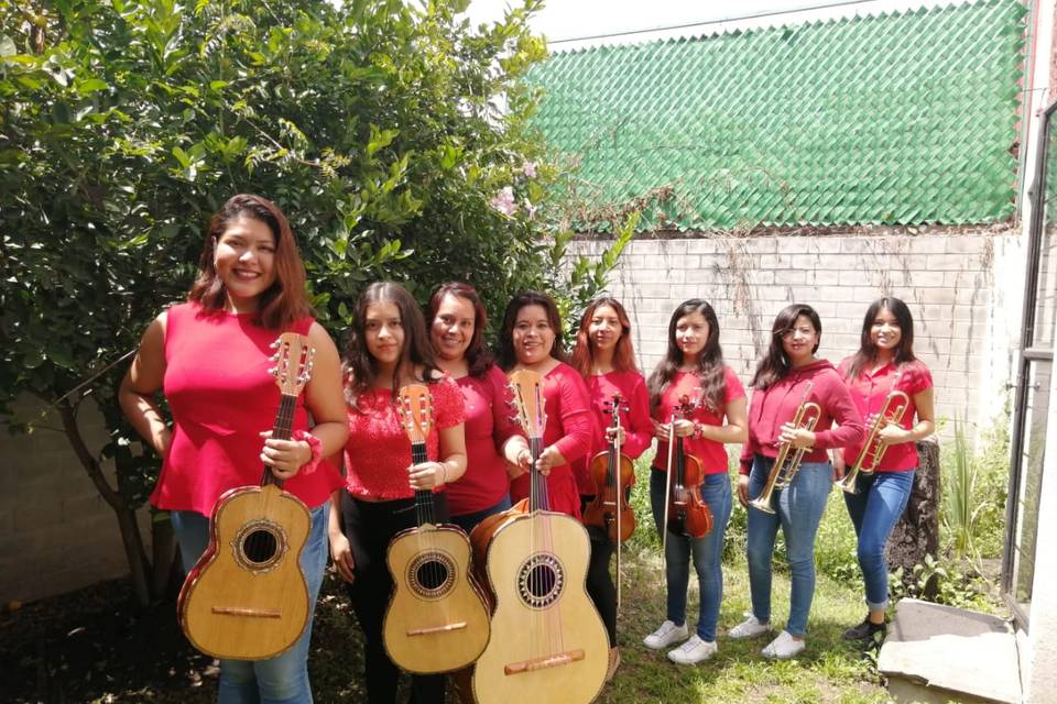 Mariachi Femenil Flores de Mi Tierra